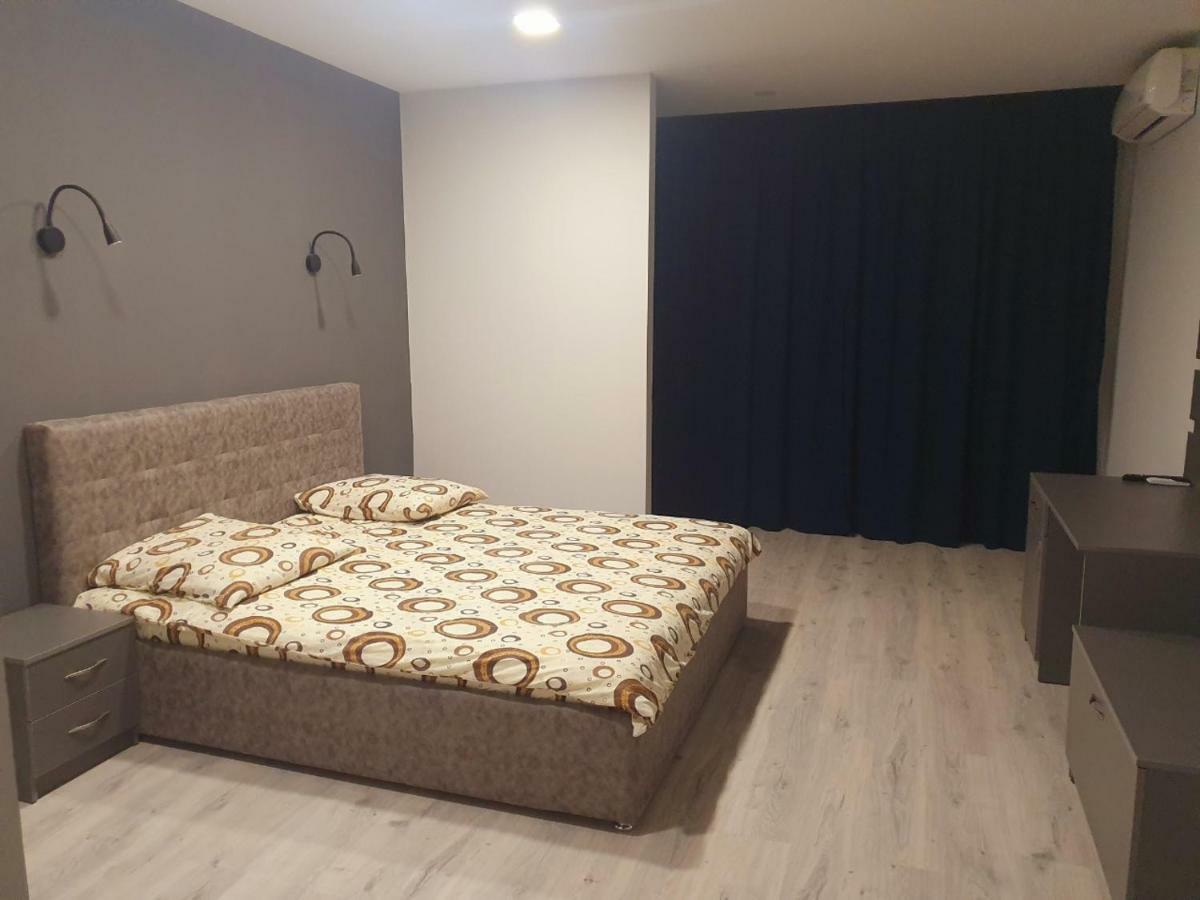 Apartments Yes Uzjhorod Eksteriør billede